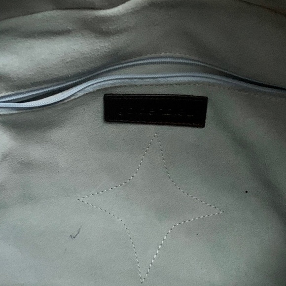 GOLDENBLEU Black Leather Shoulder Bag - Picture 8 of 11